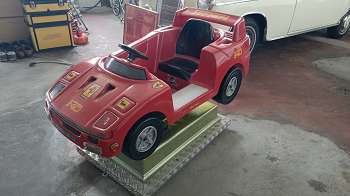 FERRARI F40 basculante da bambini