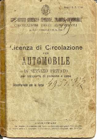 naturalmente con il suo libretto originale