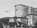 L'Italia in volo sulla citt di Schio, estate 1905. La fotografia  stata scattata da P.za Garibaldi